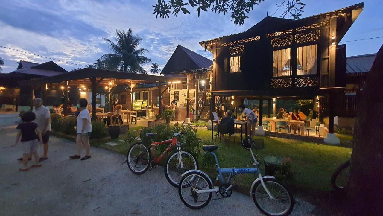 Sayang Di Kaki Bukit Homestay Near Icon City בוקיט מרטג'אם מראה חיצוני תמונה