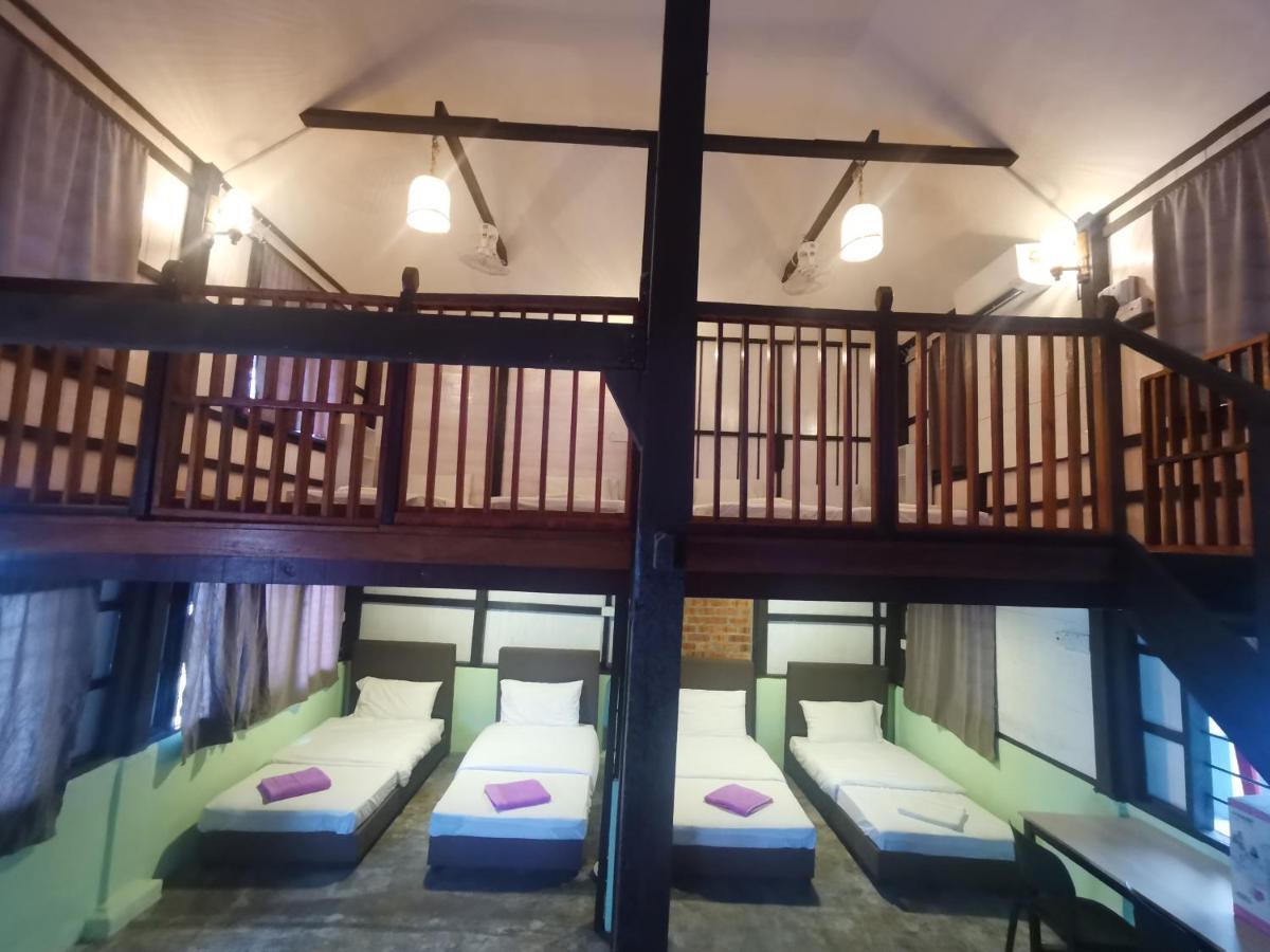 Sayang Di Kaki Bukit Homestay Near Icon City בוקיט מרטג'אם מראה חיצוני תמונה