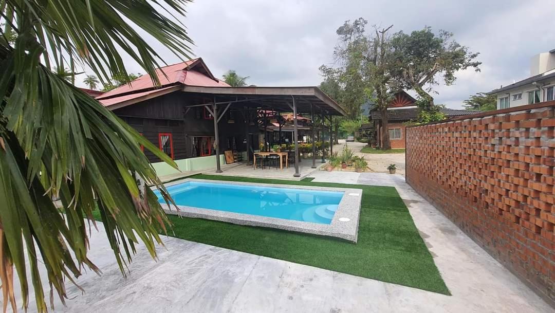 Sayang Di Kaki Bukit Homestay Near Icon City בוקיט מרטג'אם מראה חיצוני תמונה