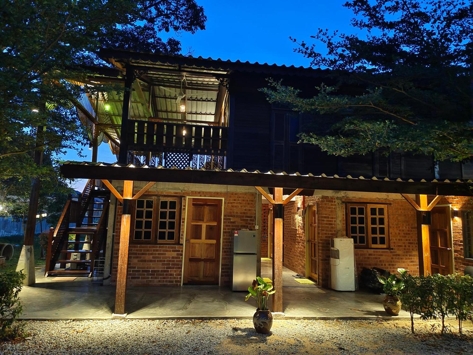 Sayang Di Kaki Bukit Homestay Near Icon City בוקיט מרטג'אם מראה חיצוני תמונה