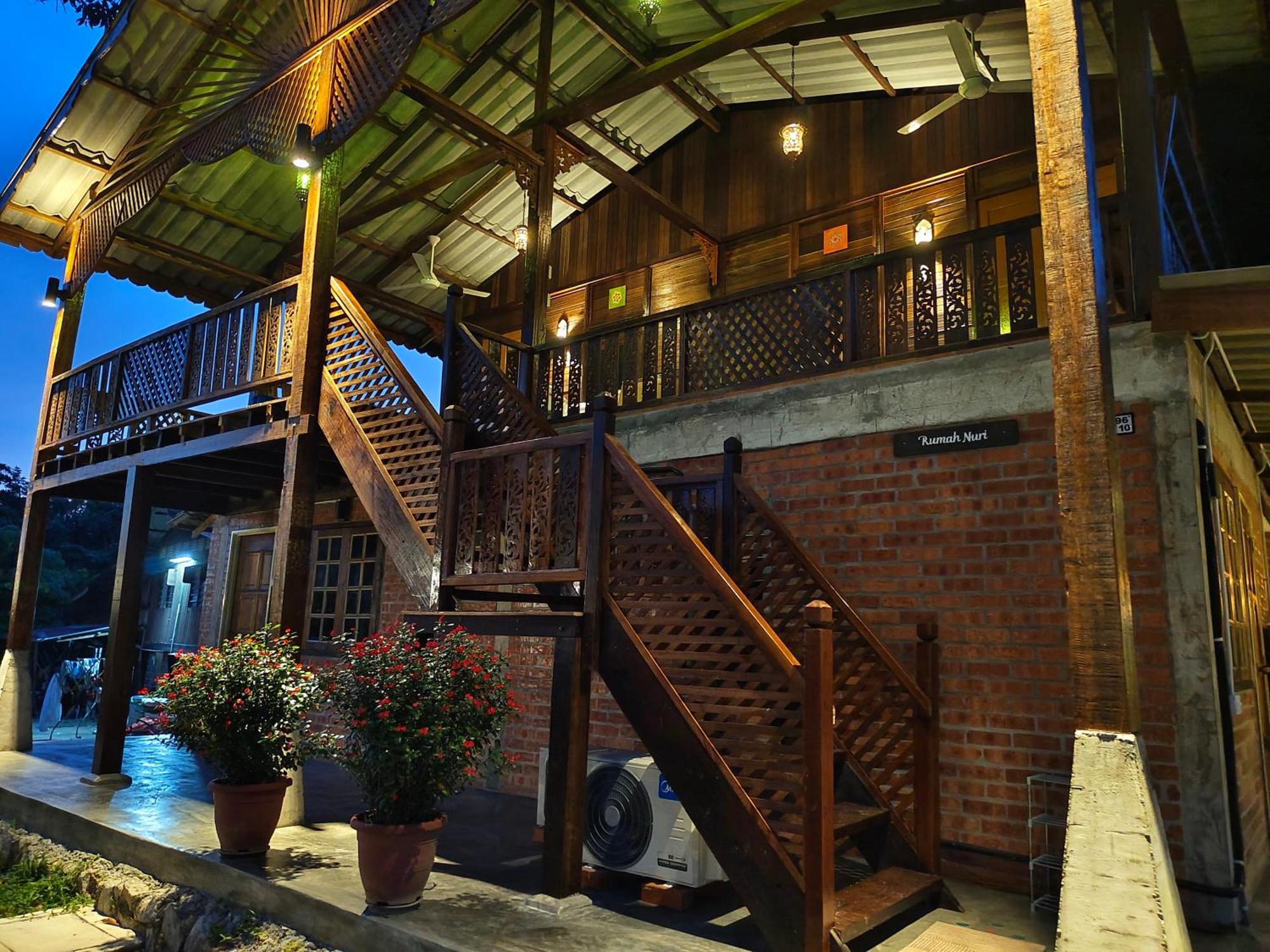 Sayang Di Kaki Bukit Homestay Near Icon City בוקיט מרטג'אם מראה חיצוני תמונה