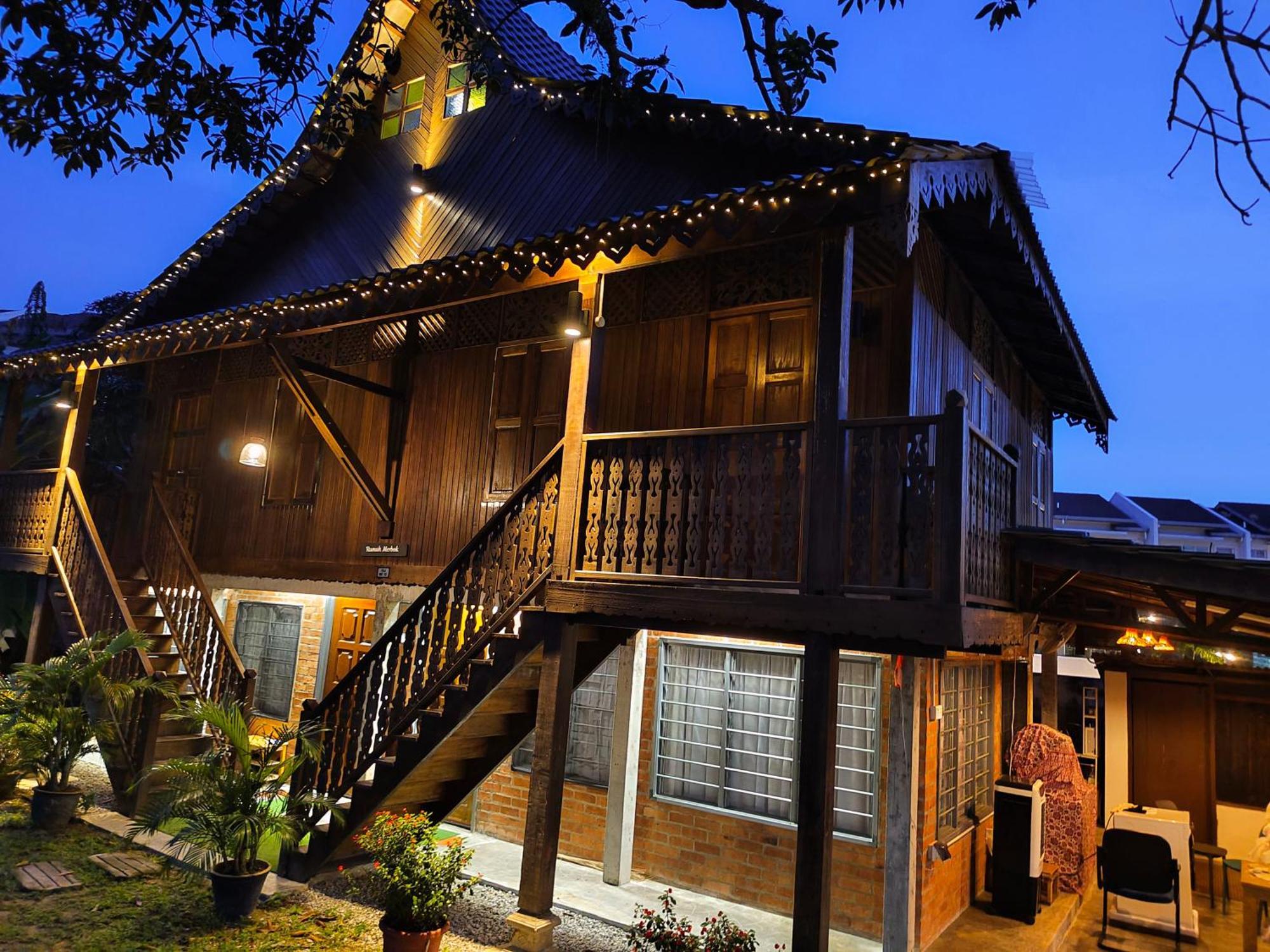 Sayang Di Kaki Bukit Homestay Near Icon City בוקיט מרטג'אם מראה חיצוני תמונה